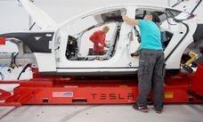 U.S. to resume alternative-vehicle loan program